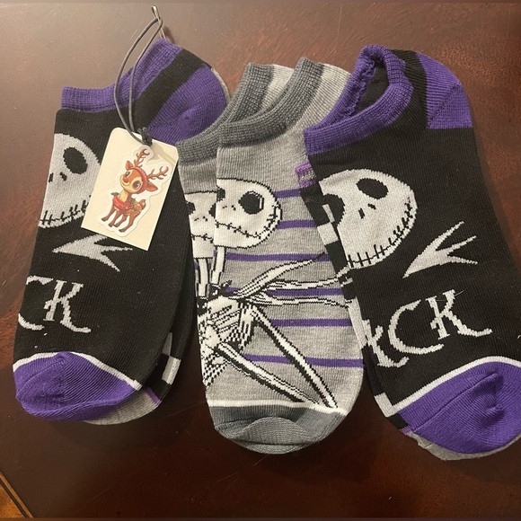 Disney No Show 3 Pairs Skeleton Socks NWT - Picture 2 of 6